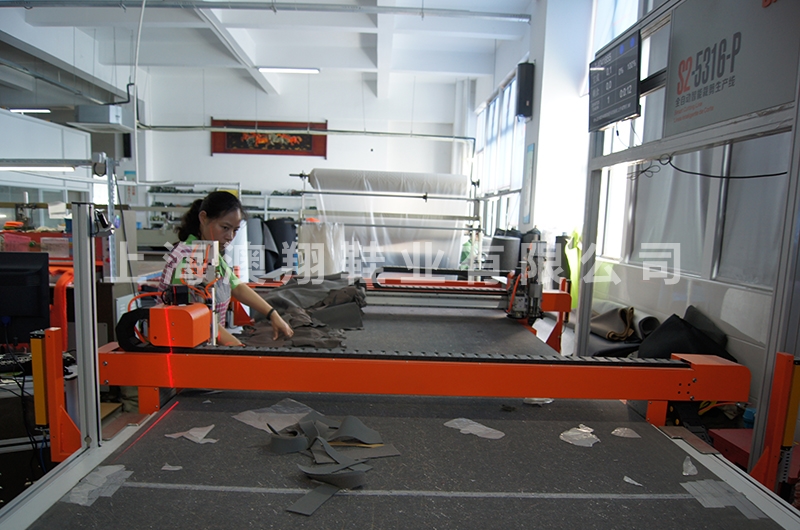 安全鞋全自動智能裁剪生產線