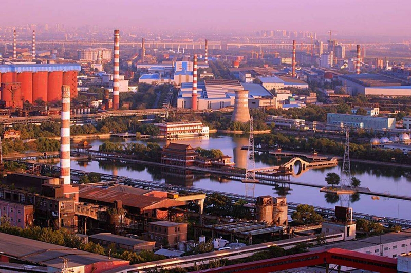 首鋼集團(tuán)攜手澳翔勞保鞋為員工保駕護(hù)航